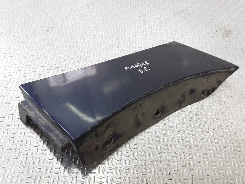Nakładka nadkola przedniego GS1D51PJ1