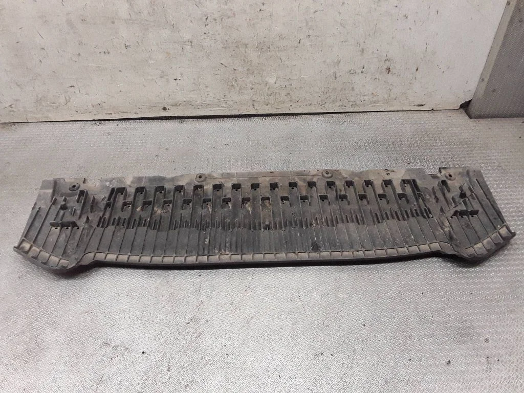 Front bumper skid plate/under tray 8K0807233