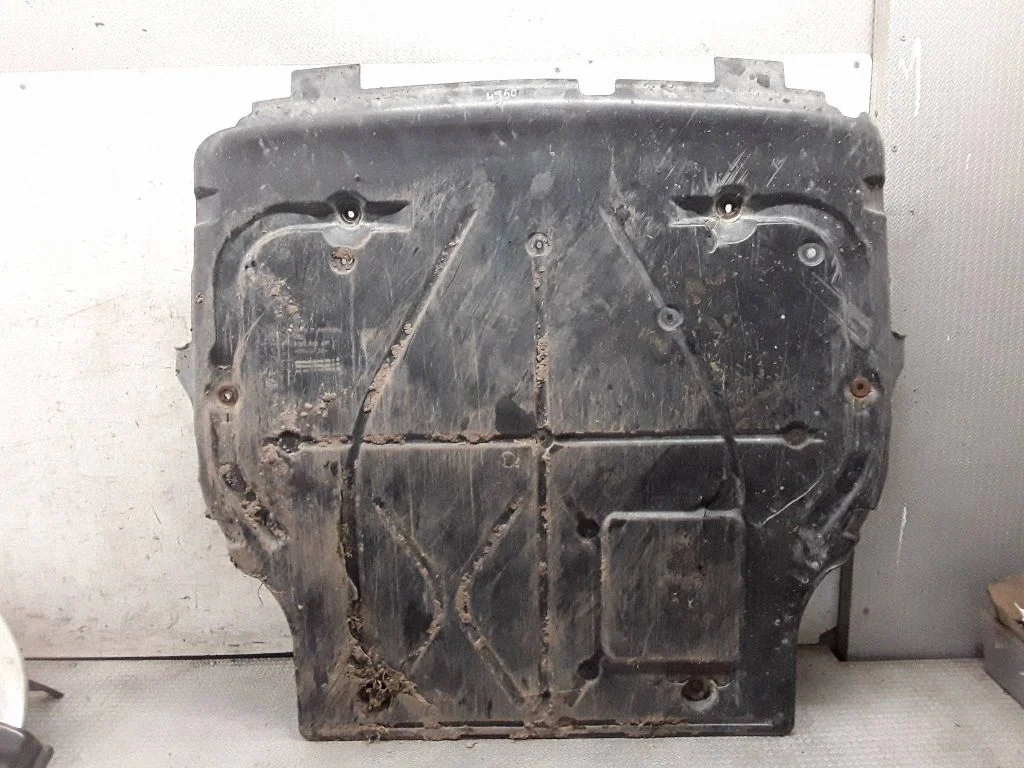 Engine splash shield/under tray 7H0805487E