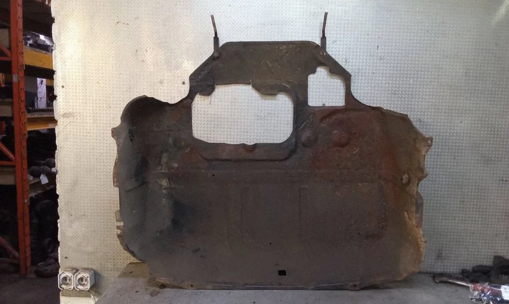 Engine splash shield/under tray