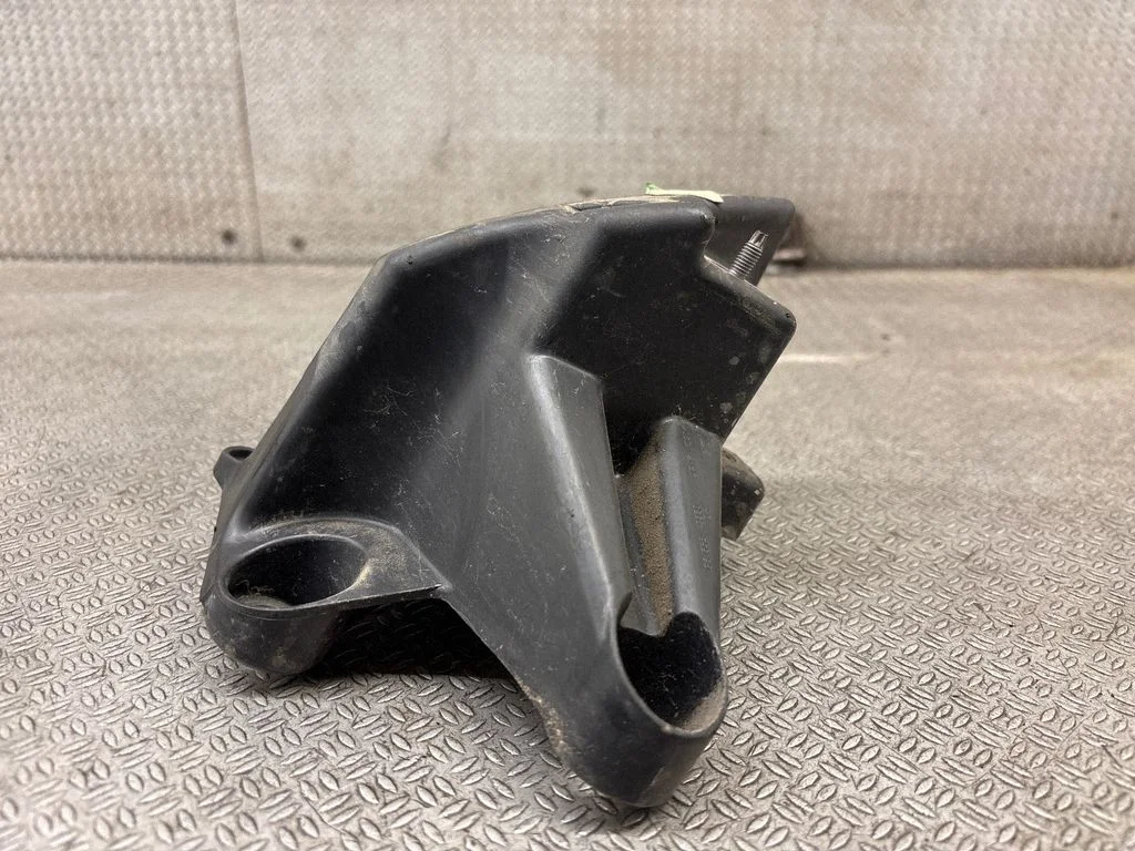Rear bumper mounting bracket 9683342880