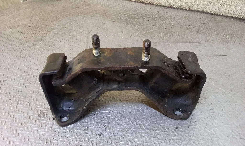 Gearbox mount – Subaru Forester SH (2008-2013)