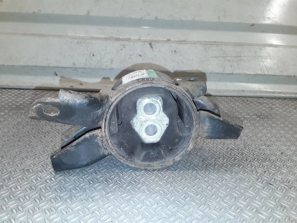 Gearbox mount – KIA Ceed (2012-2018)