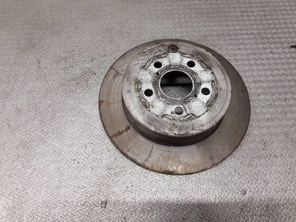 Aizmugurējais bremžu disks
