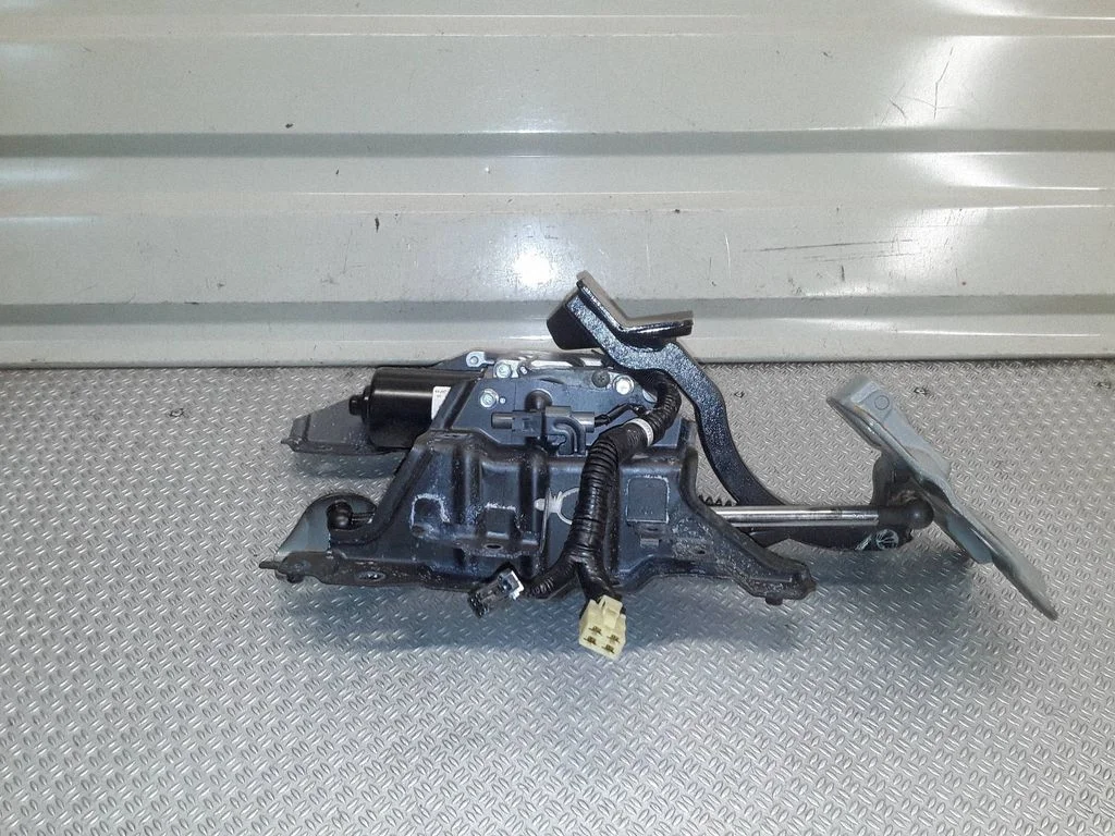 Tailgate hydraulic set – Honda Accord (2003-2007)