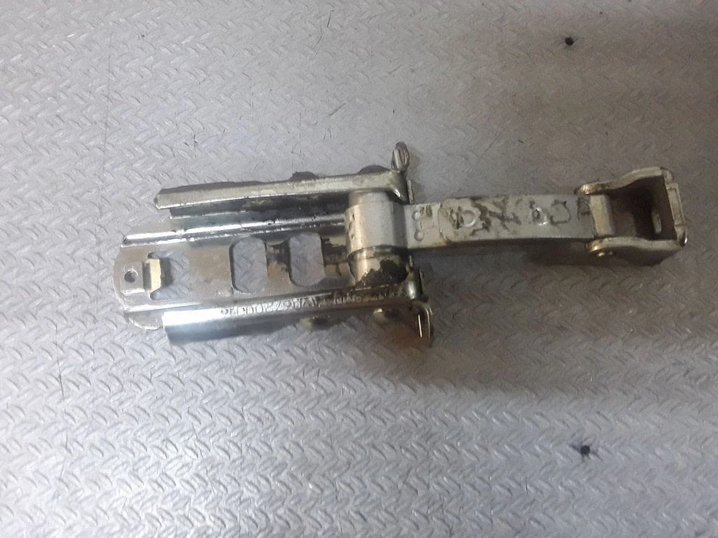 Front door check strap stopper A9067200016