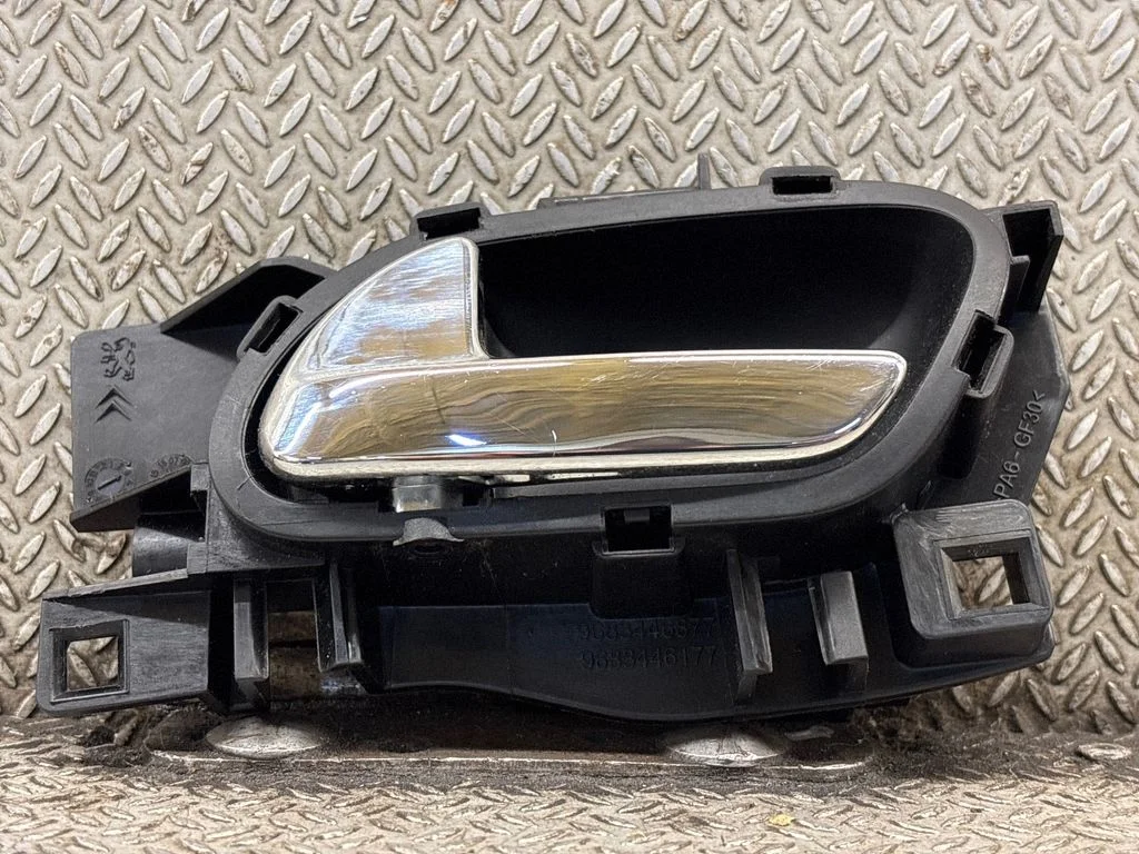 Front door interior handle 9683446877