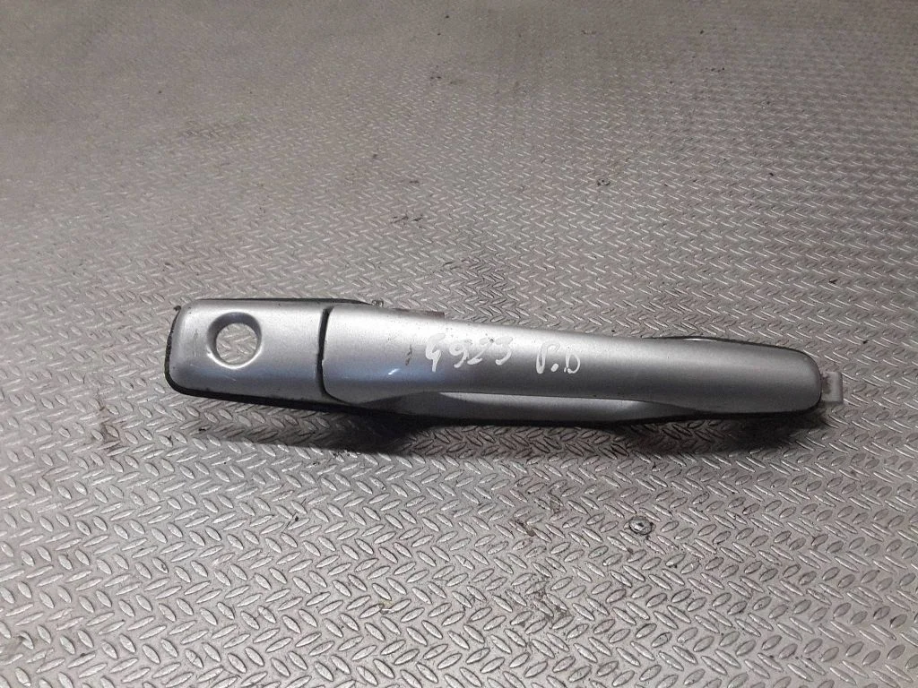 Esiukse välimine käepide MR5261062
