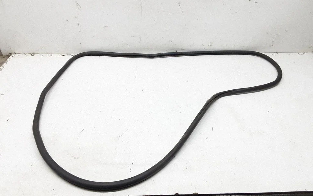 Front door rubber seal 7L0967365E
