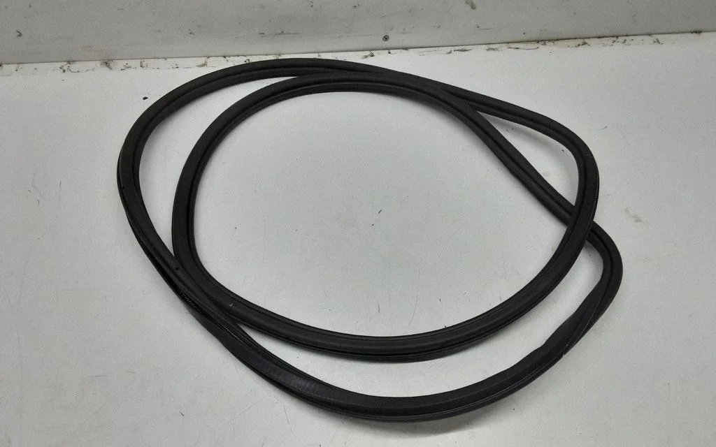 Front door rubber seal