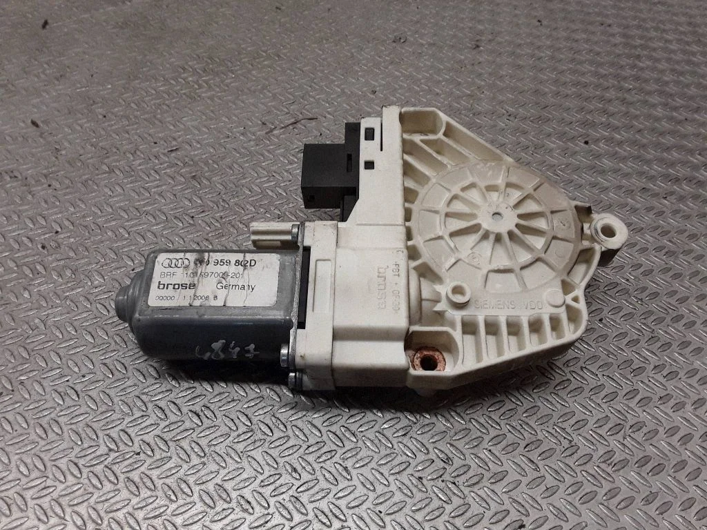 Priekšējā loga pacēlāja motoriņš 4D0959802D