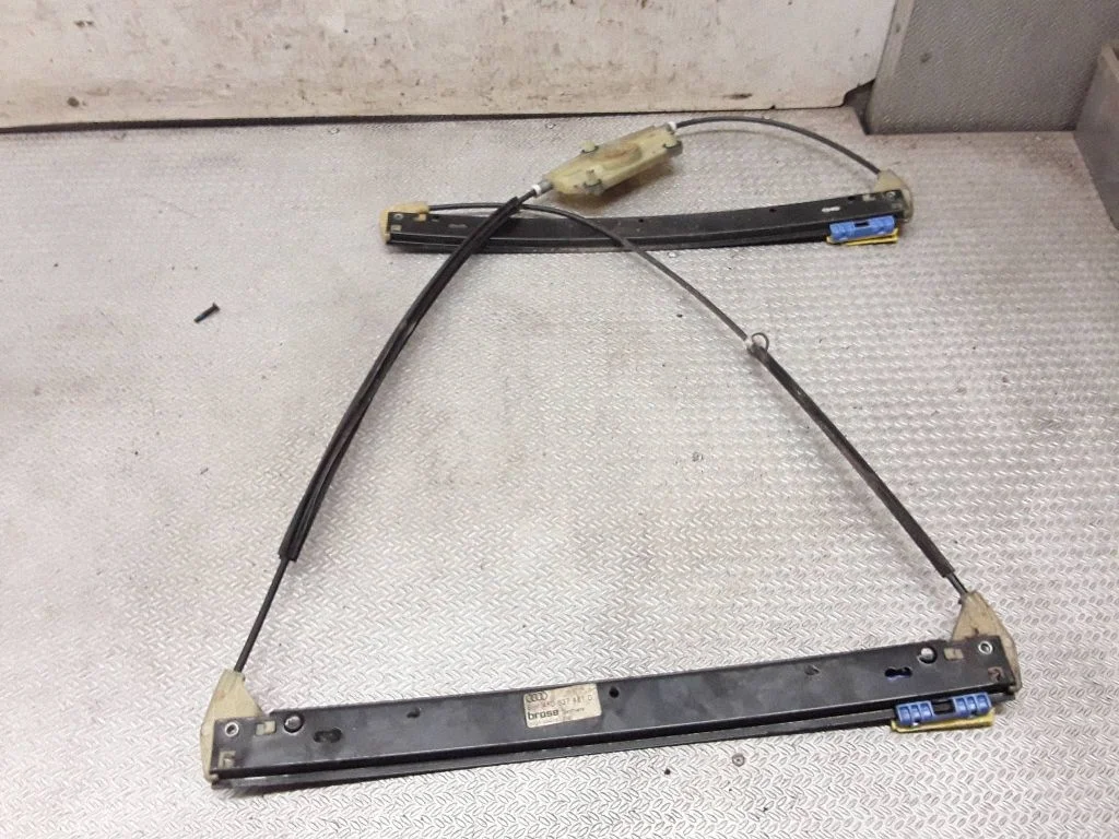 Front window lifting mechanism without motor 4F0837461D