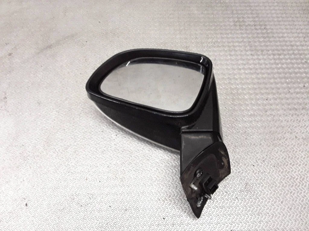 Front door electric wing mirror – left