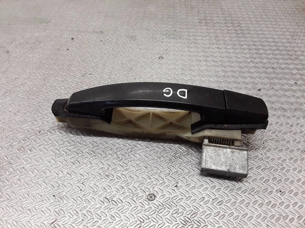 Rear door exterior handle – right