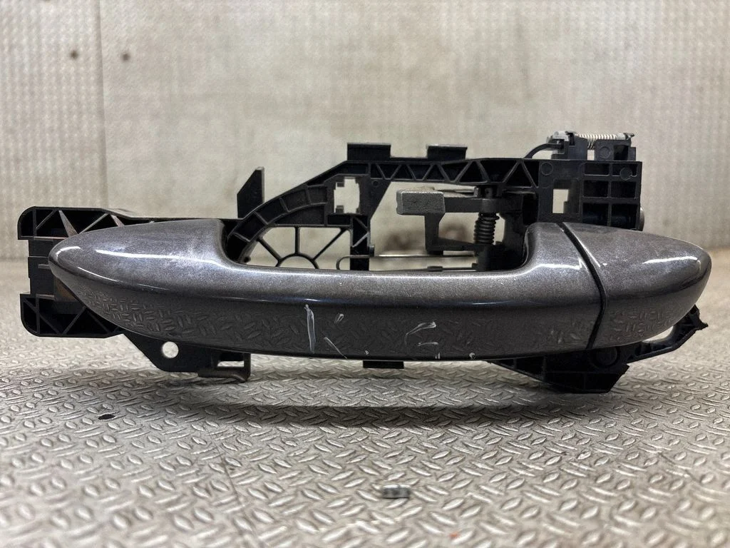 Rear door exterior handle 3C0837885J
