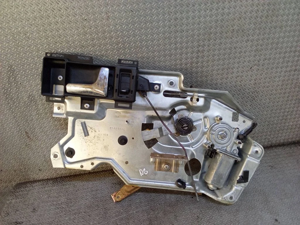Rear door window regulator with motor 16627348