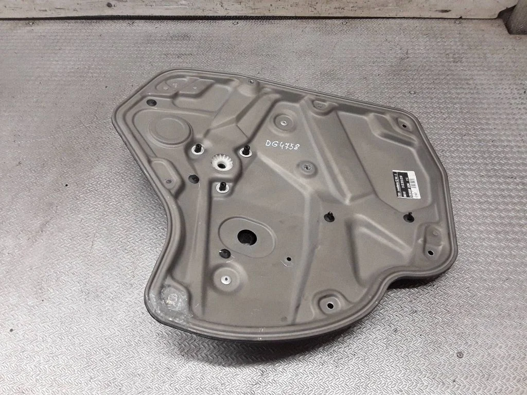 Rear window lifting mechanism without motor 1Z0839656F