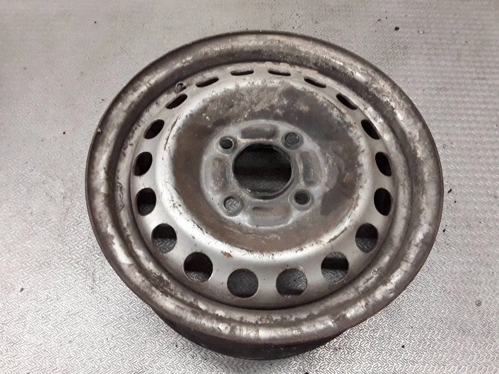 Felgi stalowe R14 – Volvo S40, V40 (1995-2004)