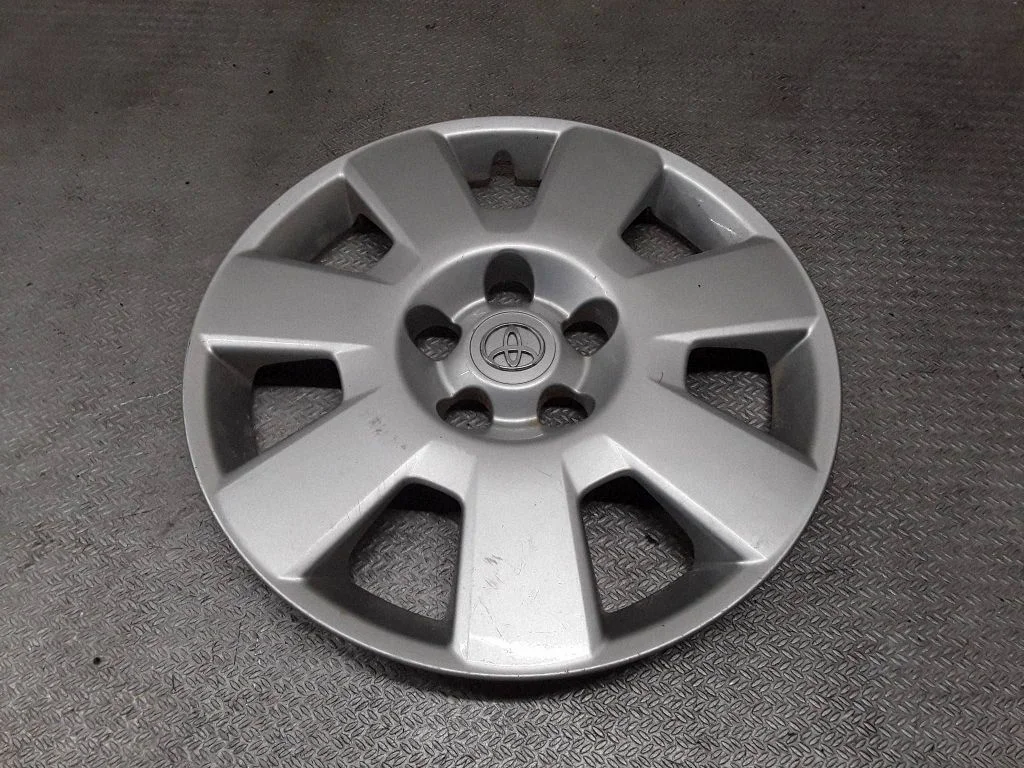 Kołpaki oryginalne R16 – Toyota Avensis T250 (2003-2006)