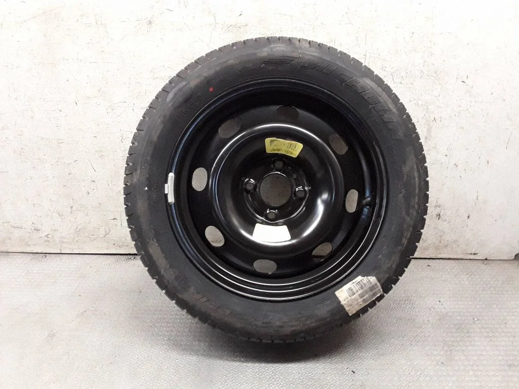 R16 rezerves ritenis