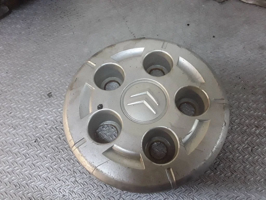 Original wheel cap 1352635080
