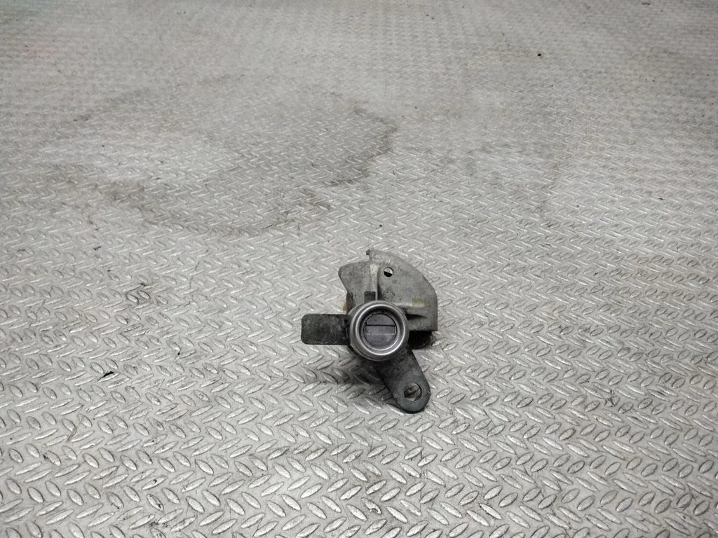Coupe door lock (next to the handle)