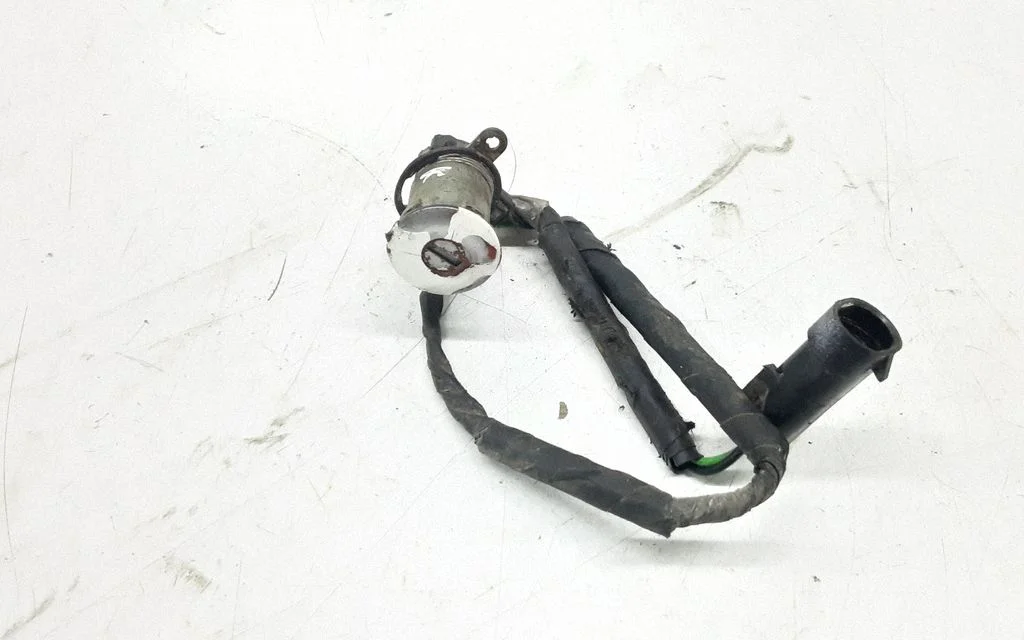 Coupe door lock (next to the handle) – Jeep Grand Cherokee (1993-1998)