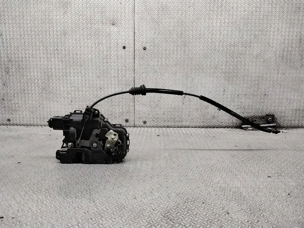 Esiukse lukk – Volkswagen New Beetle (1998-2010)