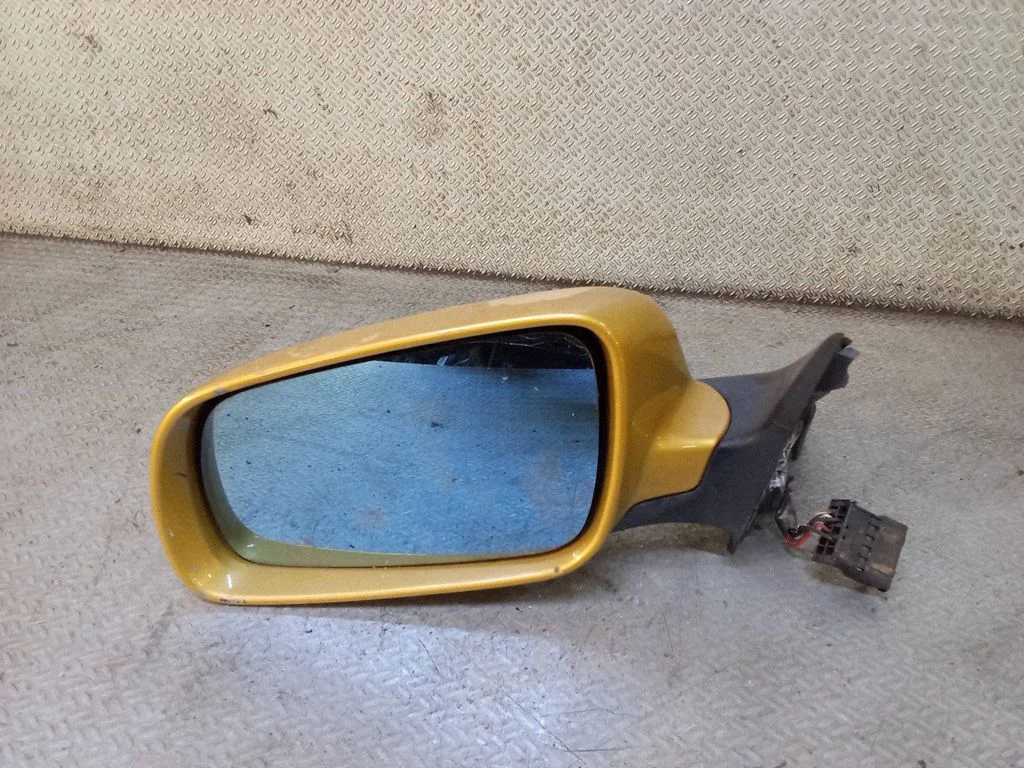 Esiukse elektriline välispeegel – Audi A3 S3 8L (1996-2003)