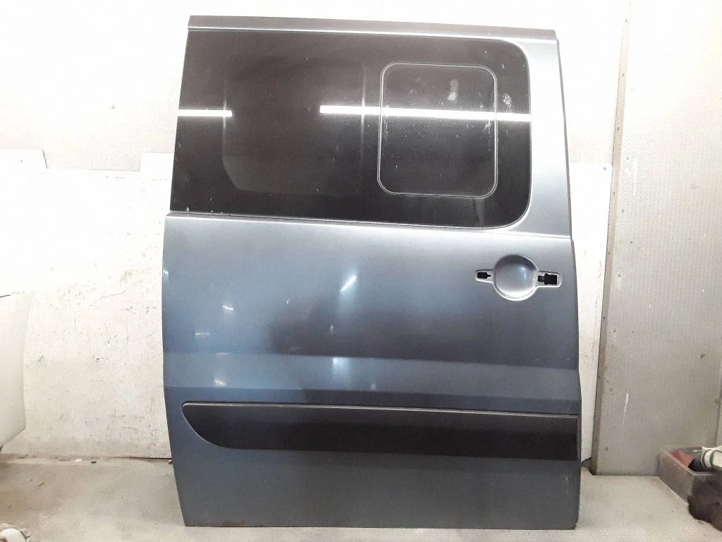 Side sliding door – right
