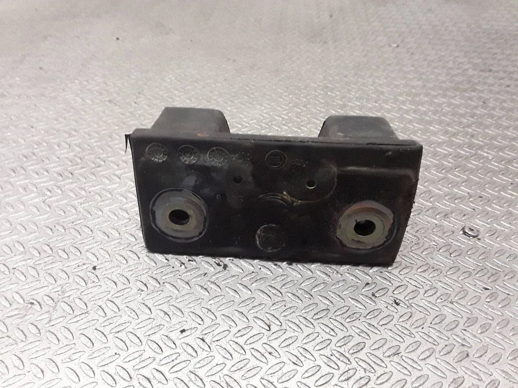 Sliding door check strap stopper 531976240
