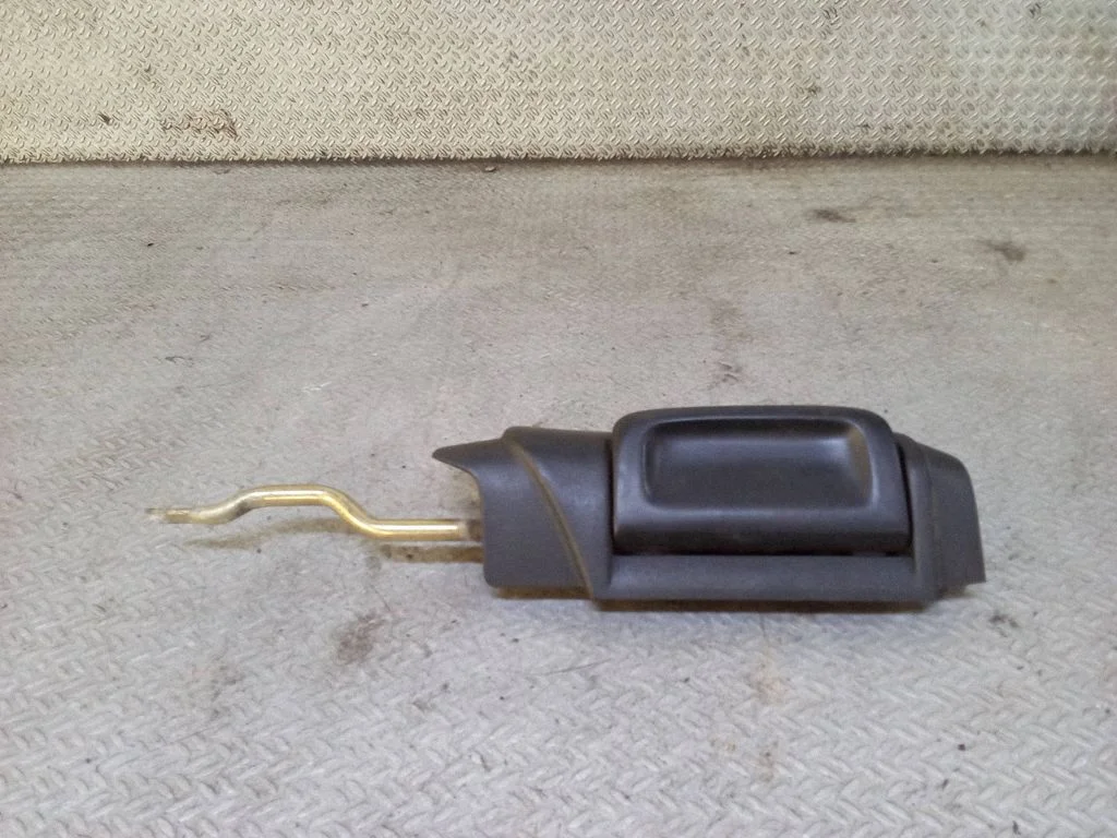 Sliding door interior handle 721843642