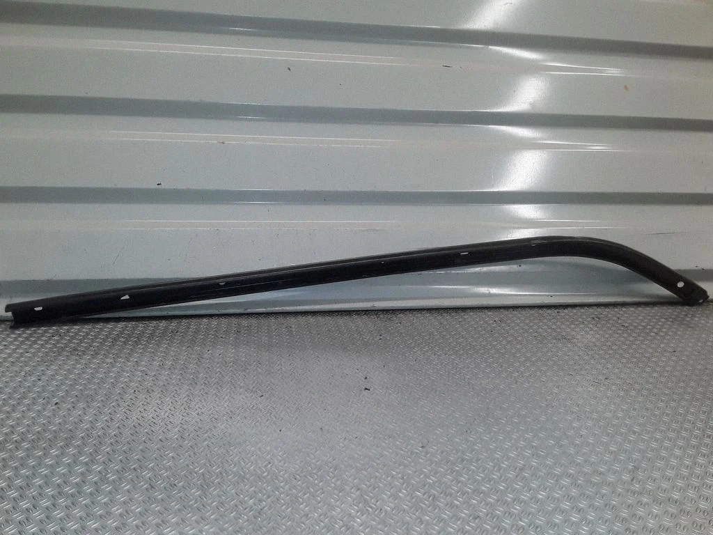 Sliding door upper top rail
