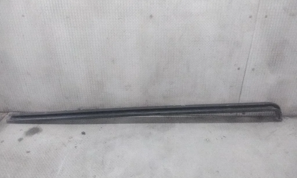 Sliding door upper top rail – Opel Vivaro (2001-2014)