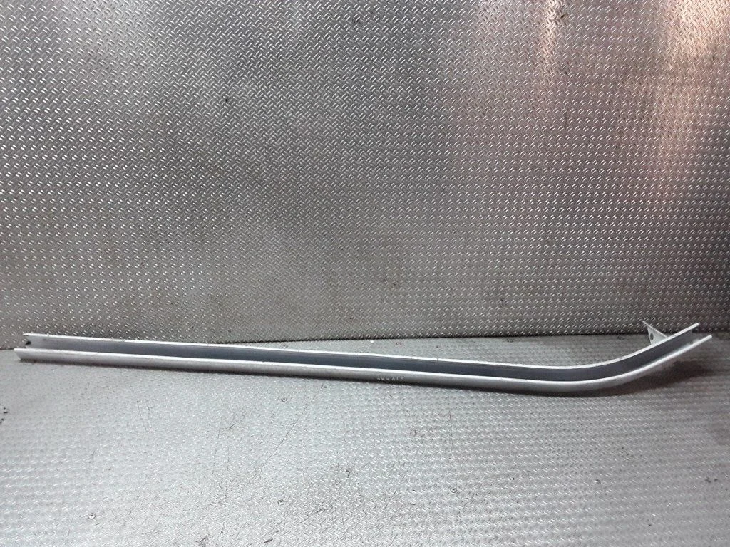 Sliding door upper top rail – Opel Vivaro (2001-2014)