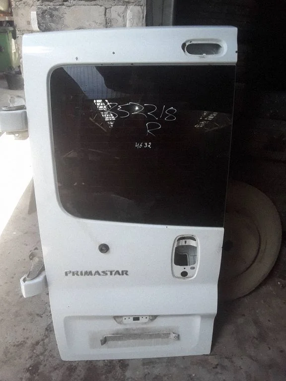 Back/rear loading door – left