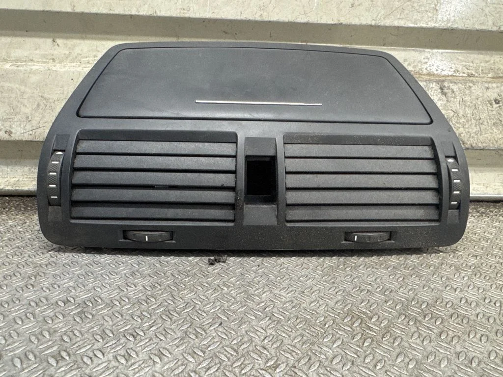 Centrālās gaisa restītes 1Z0820951