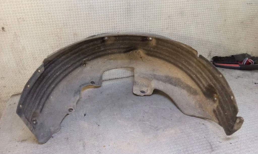 Rear arch fender liner splash guards 868253Z000