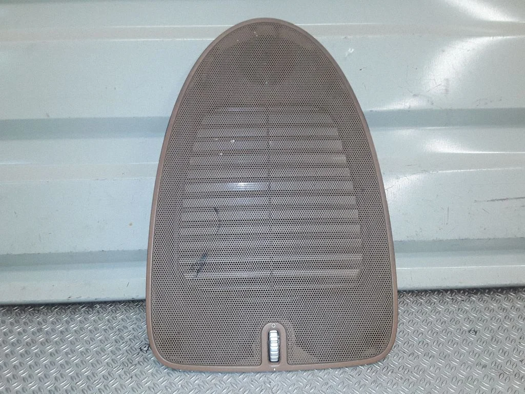 Dash center speaker trim cover – Porsche Cayenne (9PA) (2002-2010)