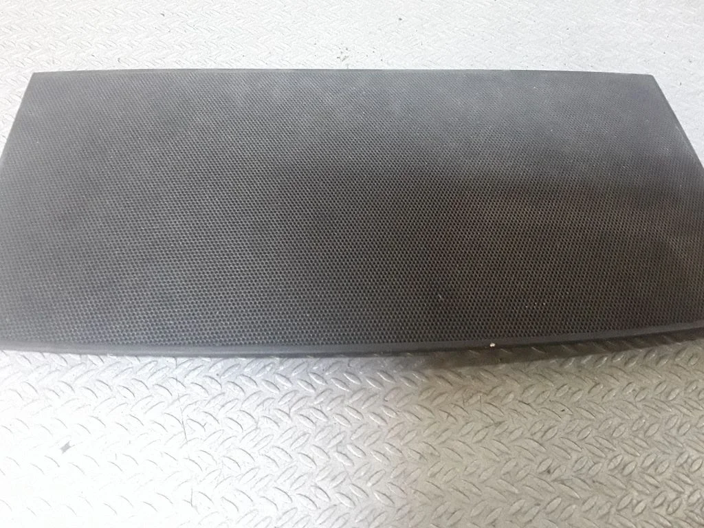 Dash center speaker trim cover A9066890208