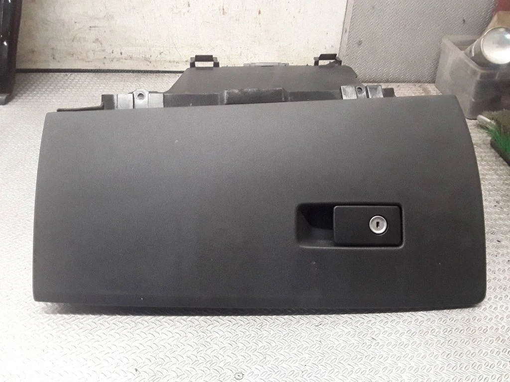 Glove box 30676280