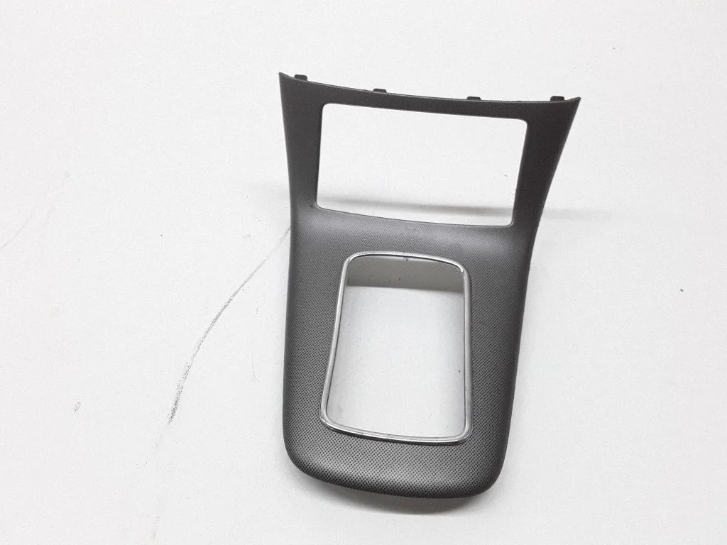 Car ashtray trim – Toyota Avensis T250 (2003-2006)