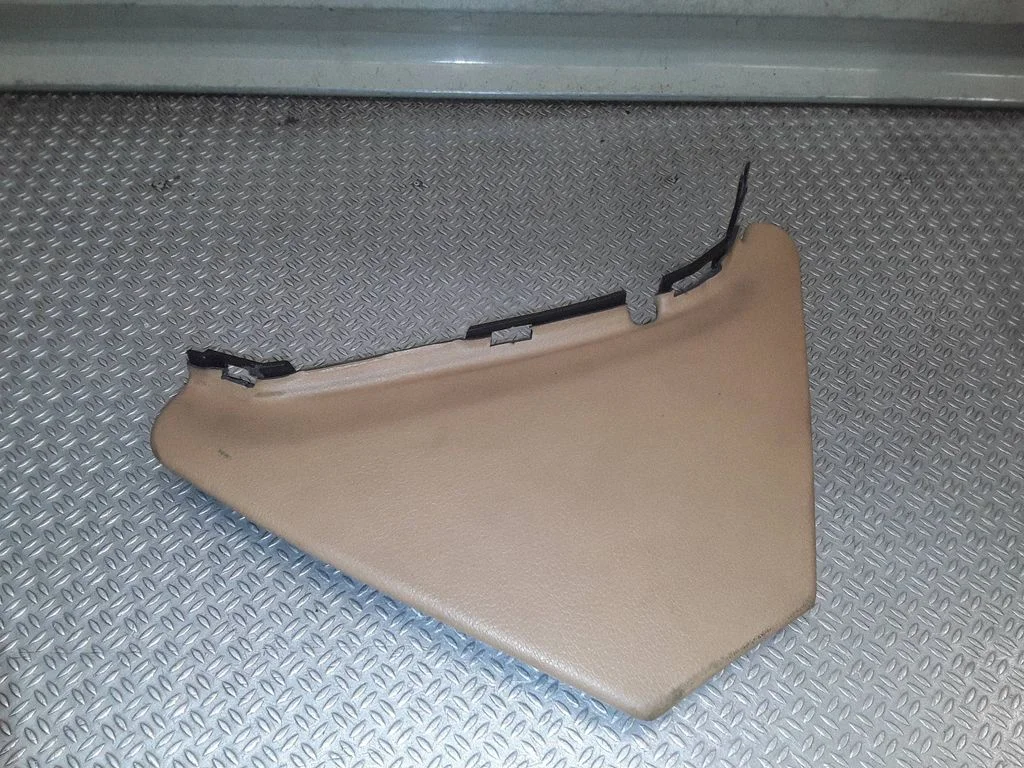Dashboard side end trim 7L5858112