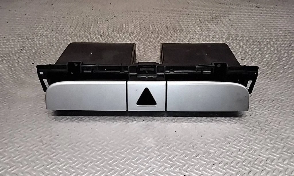 Dashboard storage box/compartment 3C0858407
