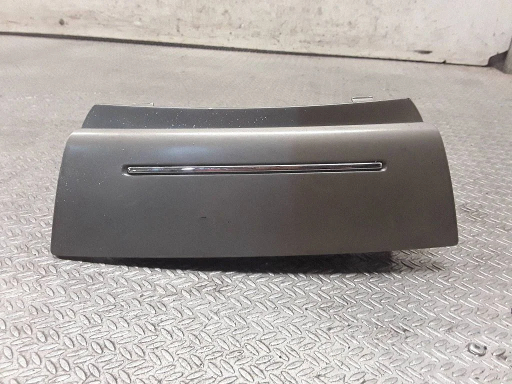 Dashboard storage box/compartment – Citroen C5 (2008-2016)