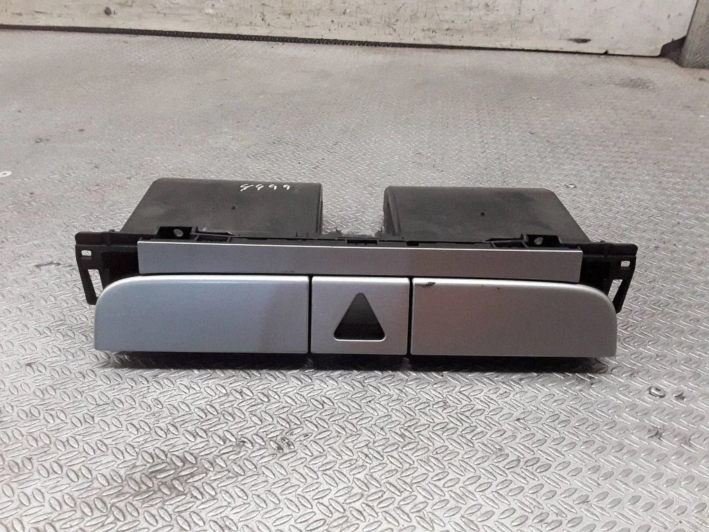 Dashboard storage box/compartment 3C0858407