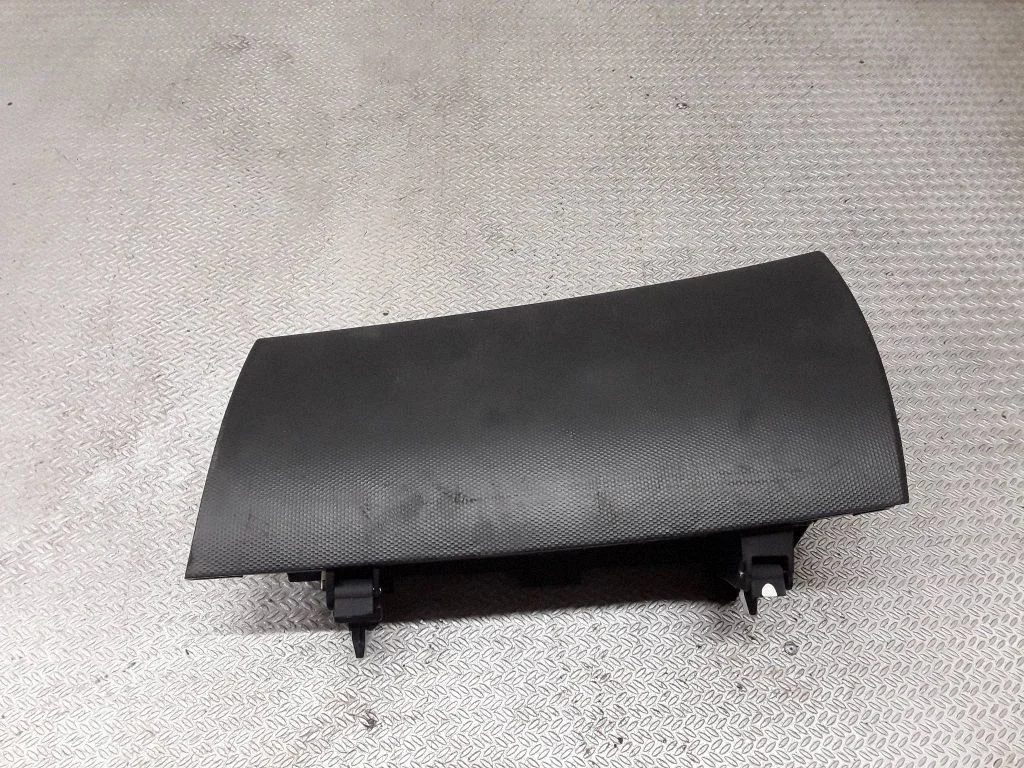 Glove box lid/cover 8042A01670