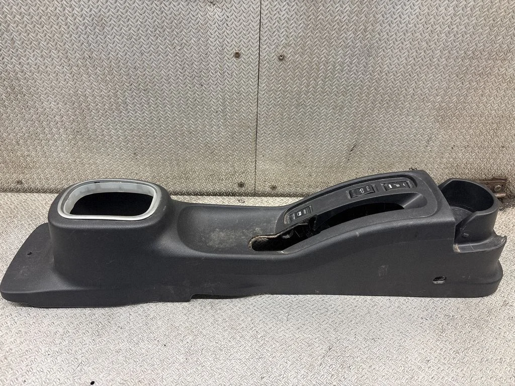 Center console 96910