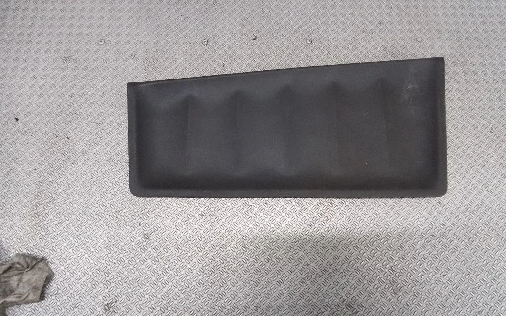 Cimdu nodalījuma paliktnis