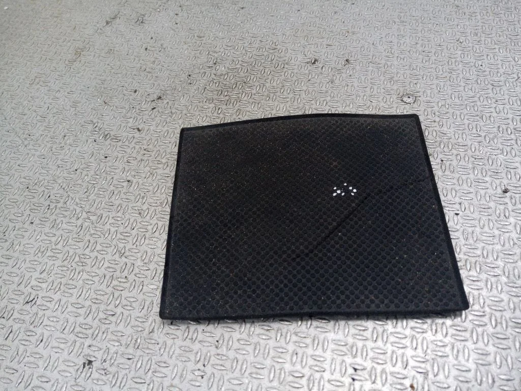 Glove box pad 7L6864477